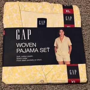GAP Yellow Floral Short-Sleeve Woven Pajama Set